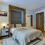 Chalet Forest *